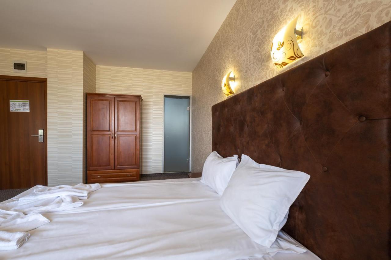 Complex Katalina Hotel Tsigov Chark Bagian luar foto